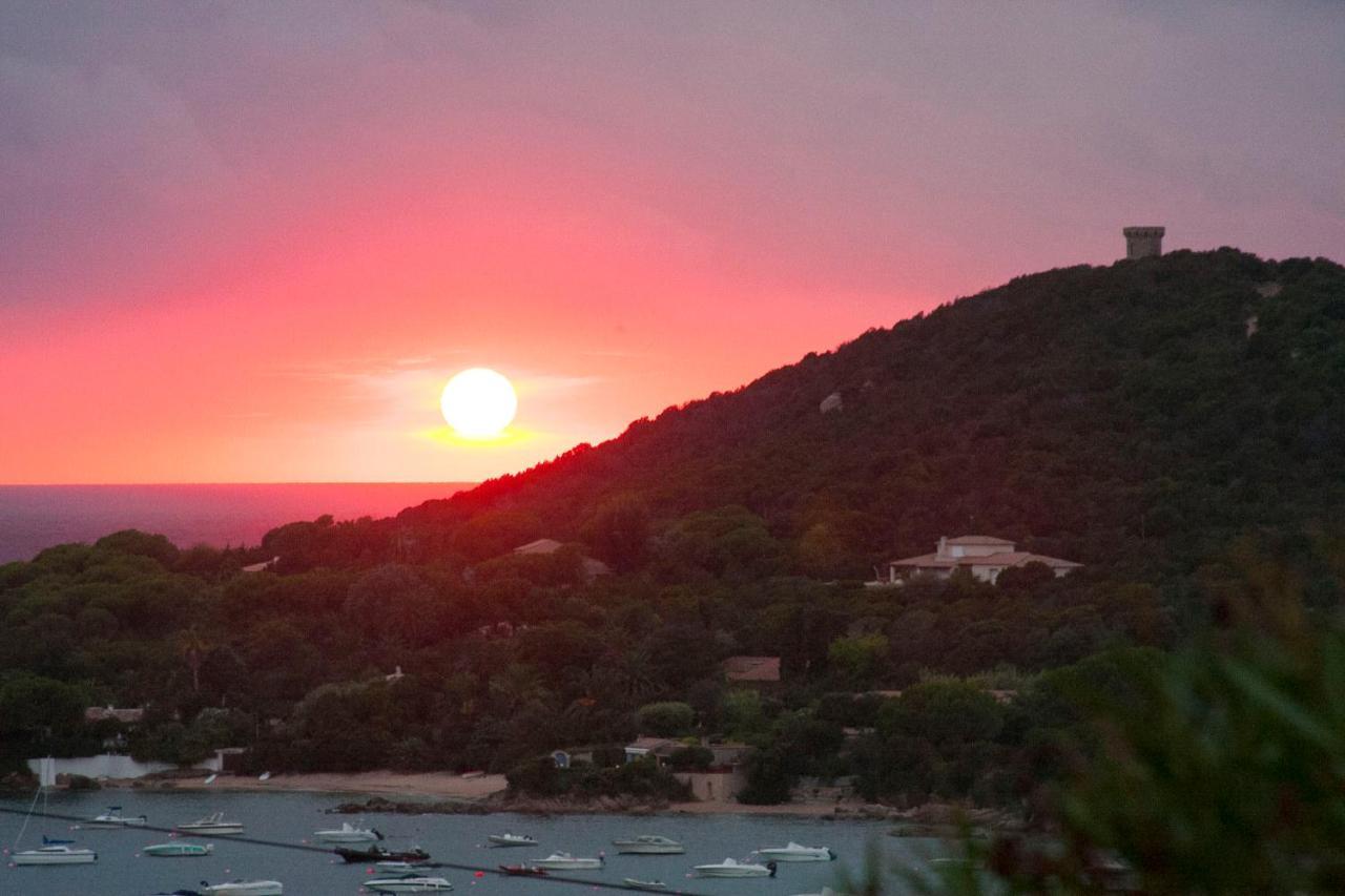 Villa Ghiatone Pietrosella Esterno foto