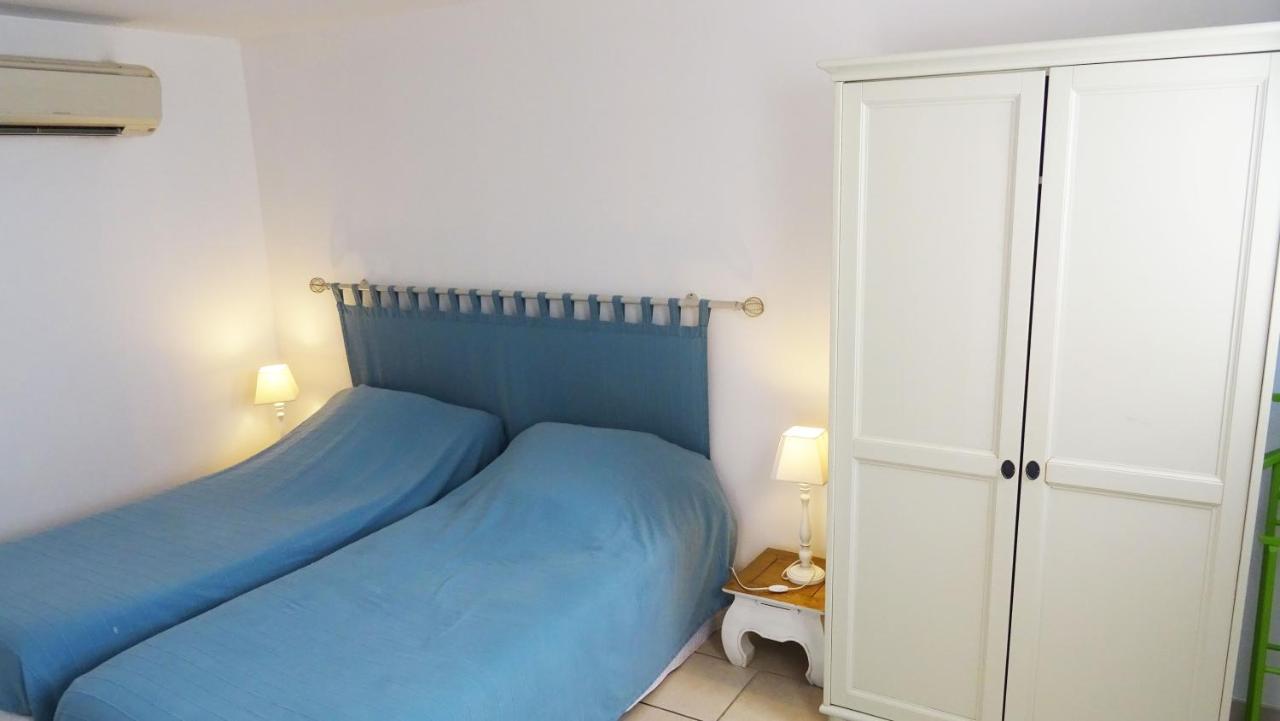 Villa Ghiatone Pietrosella Esterno foto