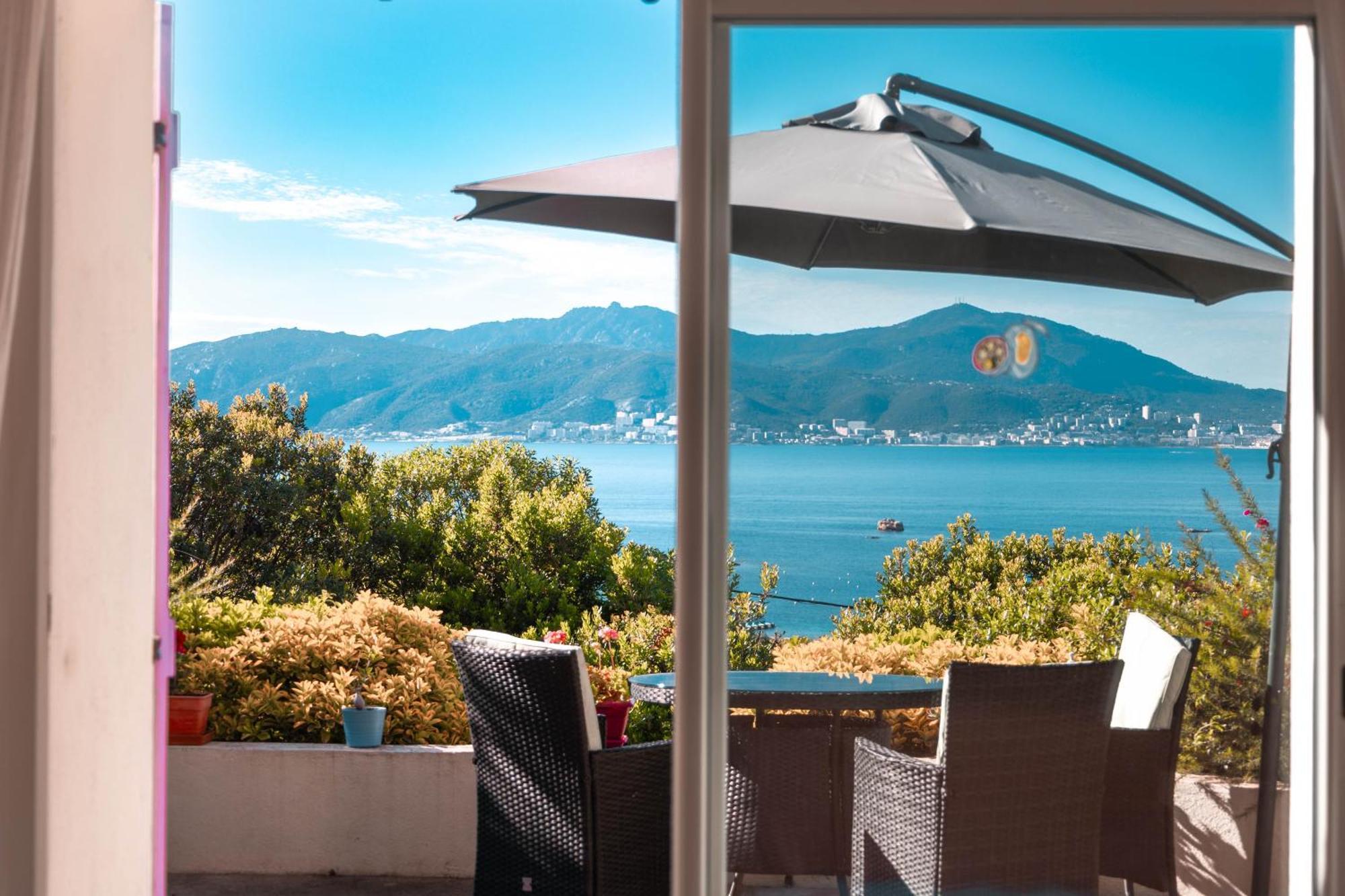 Villa Ghiatone Pietrosella Esterno foto